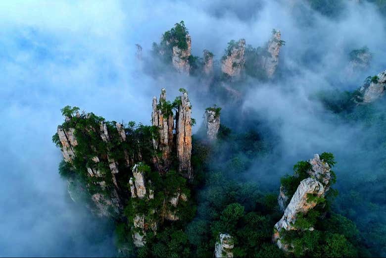 Vistas aéreas de las montañas de Avatar