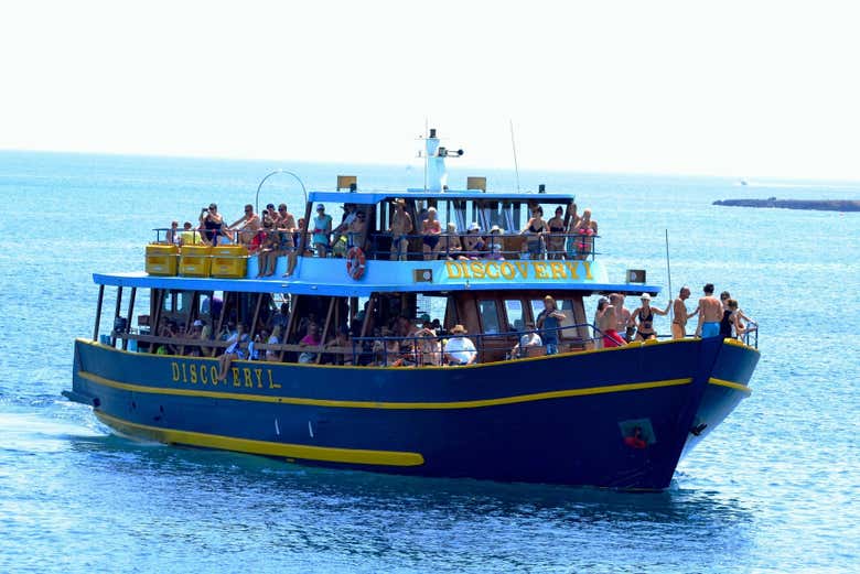 Barco durante el crucero por Ayia Napa