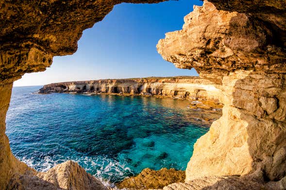 Giro in barca lungo la costa di Ayia Napa
