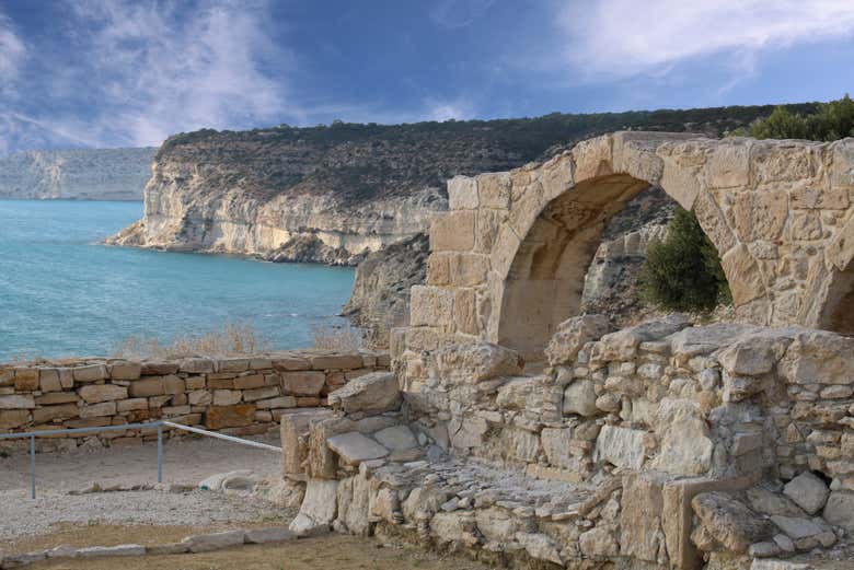 Let the cultural heritage of the country enchant you