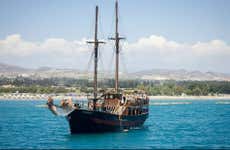 Passeio de barco pirata por Pafos