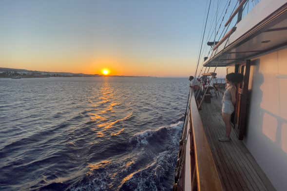 Paseo en barco al atardecer por Protaras