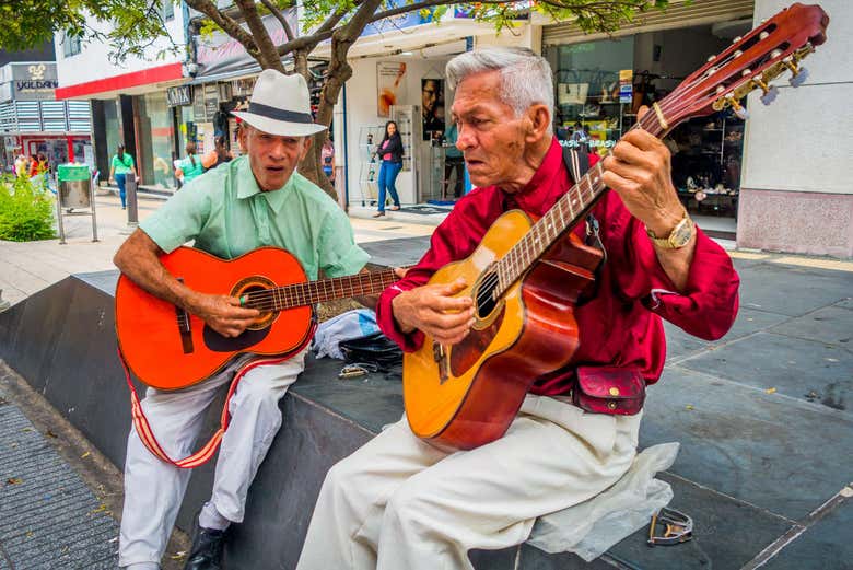 Músicos en las calles de la ciudad