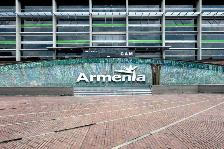 Recorriendo las plazas de la ciudad colombiana