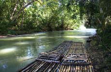 Paseo en balsa de bambú por Quimbaya