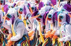 Carnaval de Barranquilla: ¡desfila con una comparsa en la Batalla de Flores!