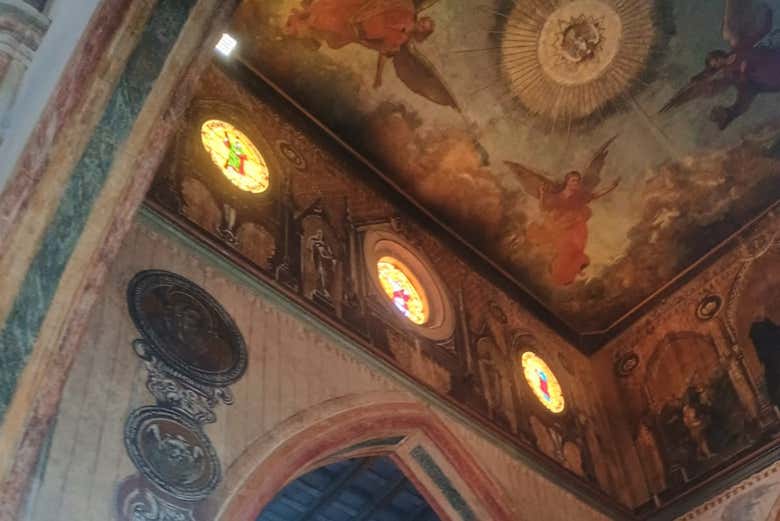 Fresques de la basilique pontificale San Miguel