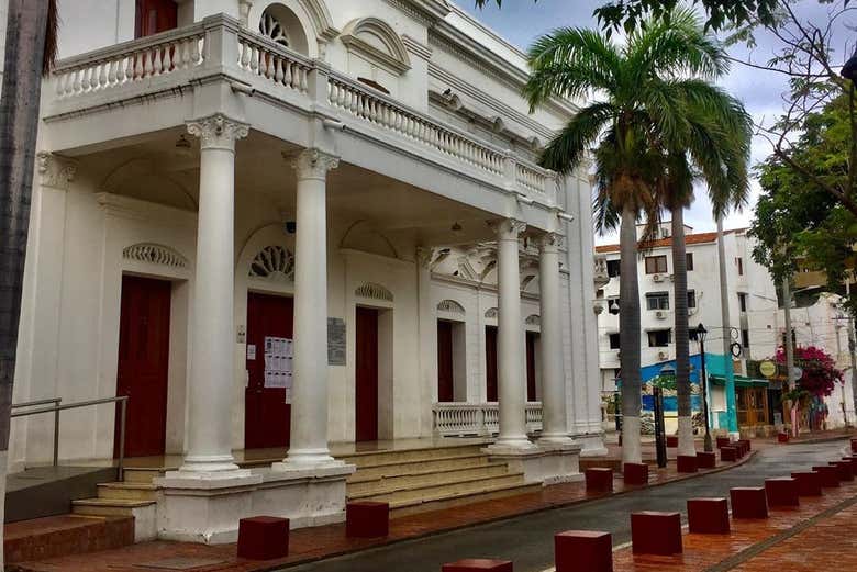 Edificio señorial del parque de los Novios