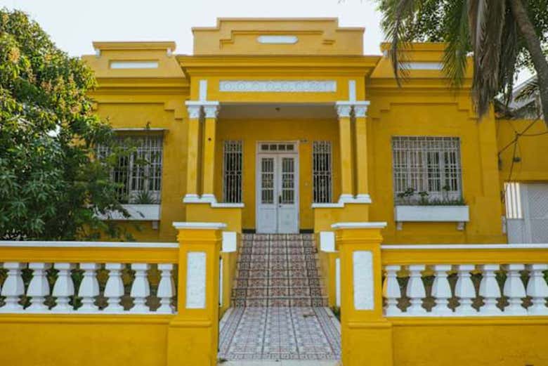 Discover the neighborhood of El Prado