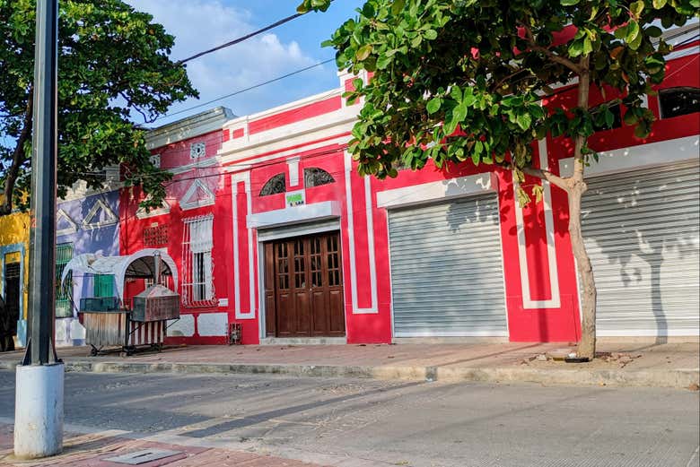 Recorreremos el centro histórico de Santa Marta