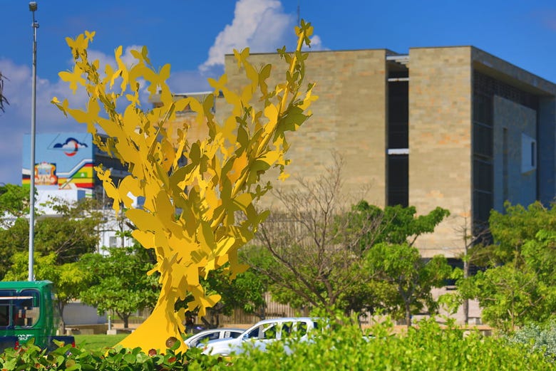 The 'Yellow Butterflies' monument in honour of García Márquez
