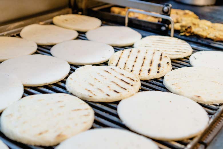 Making arepas