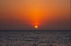 Paseo en barco al atardecer por la bahía de Barú