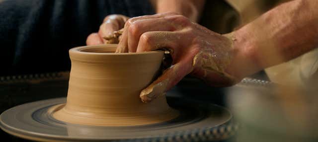 Visita ao Museu Casa Marqués de San Jorge + Oficina de cerâmica pré-hispânica