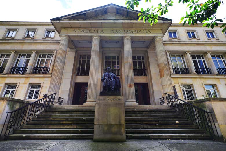 Fachada principal da Academia Colombiana de la Lengua