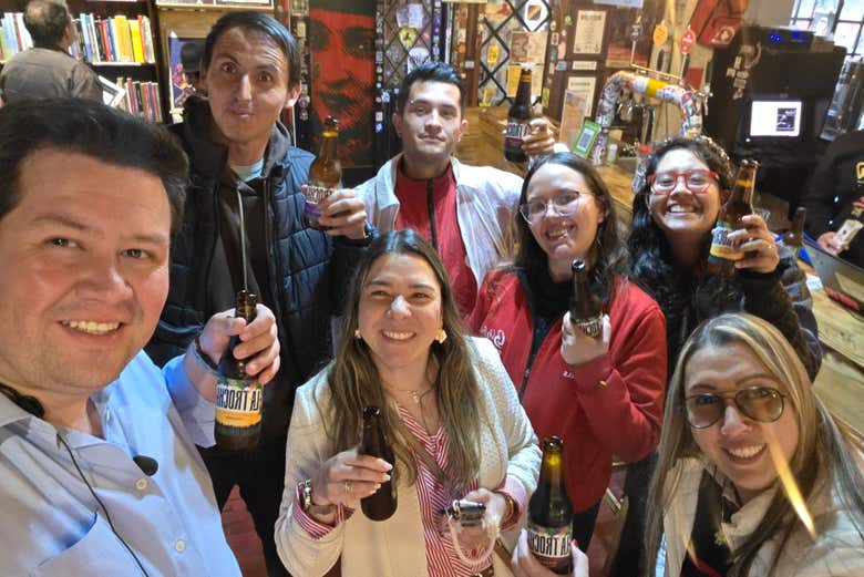 En una de las paradas durante el tour alternativo por Bogotá