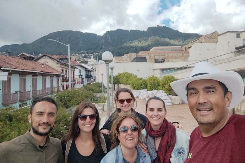 Con los Andes bogotanos de fondo 