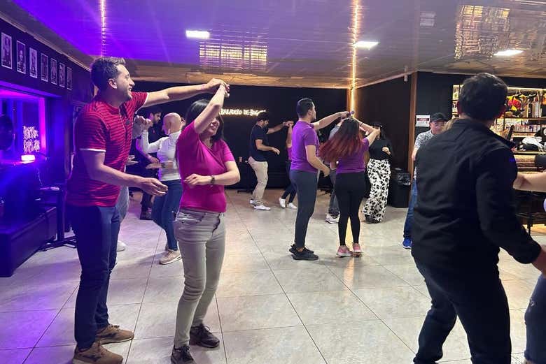 ¡Mucho ritmo en la clase de baile!