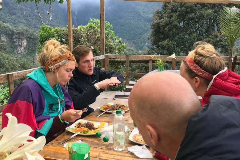 Almoçando na La Chorrera