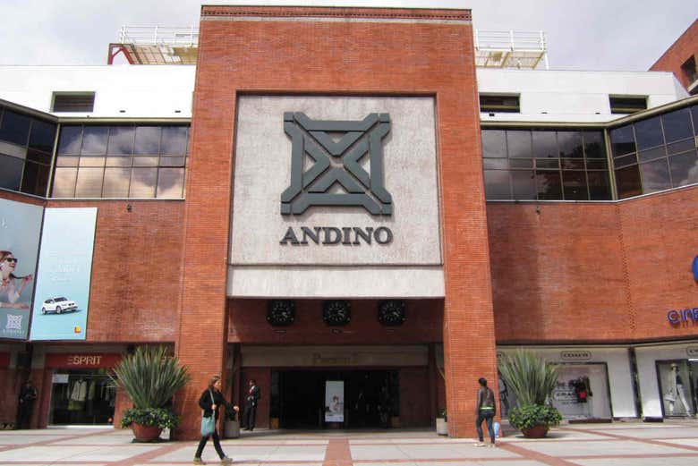 Ingresso principale del Centro Commerciale Andino