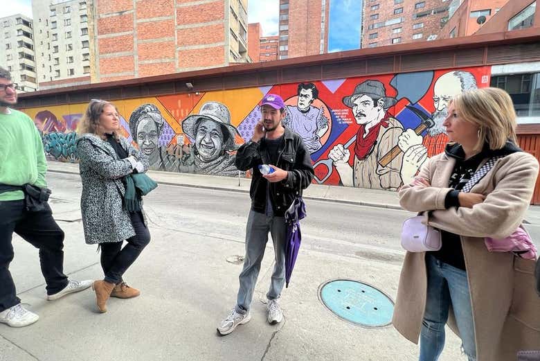 Escuchando atentos al guía