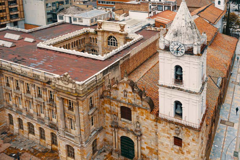 Vistas aéreas da igreja de San Francisco