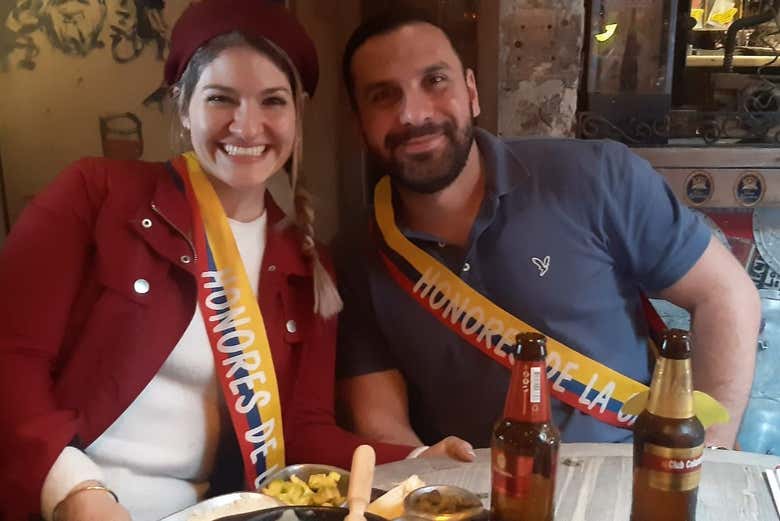 Disfrutando del almuerzo en Andrés Carne de Res