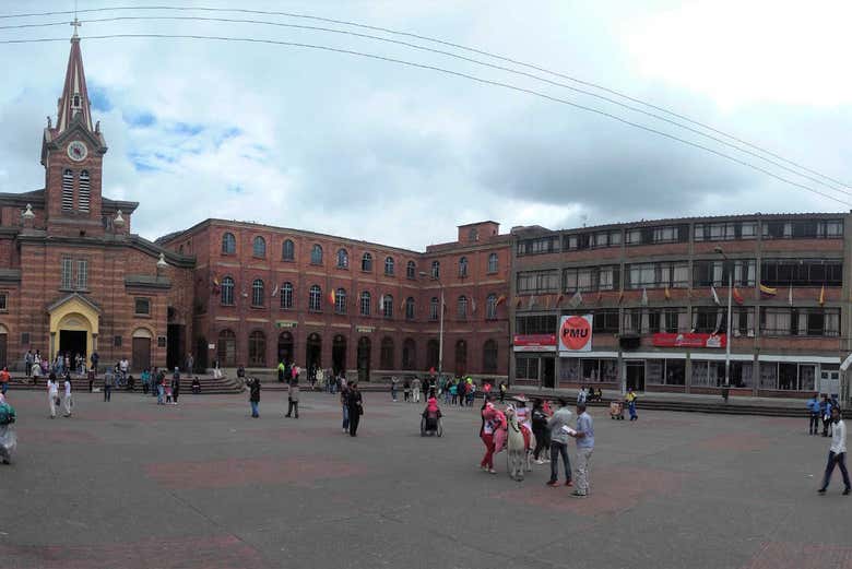 Tour por el santuario del Divino Niño, Bogotá Tour por el santuario del Divino Niño, Bogotá