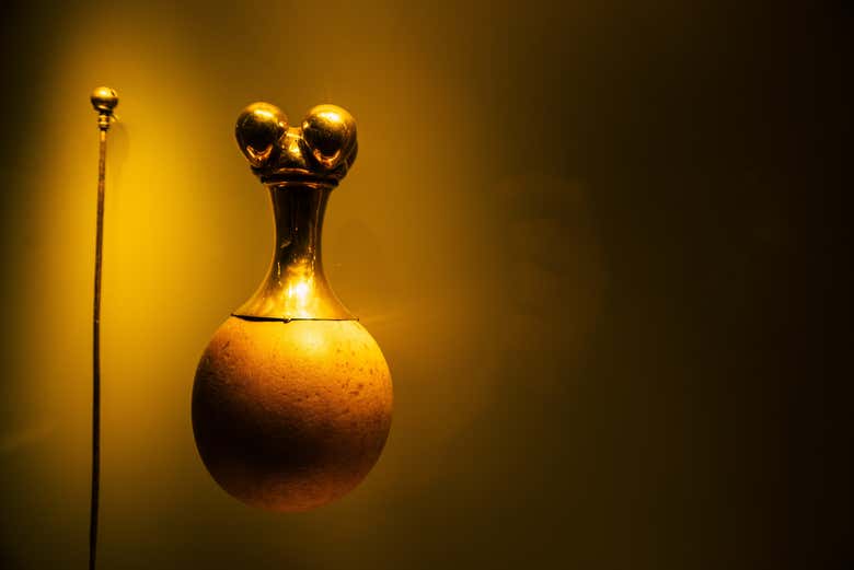 Recipiente de poporo quimbaya de la época precolombina