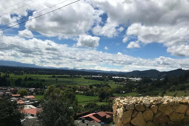 Admirando a savana de Bogotá