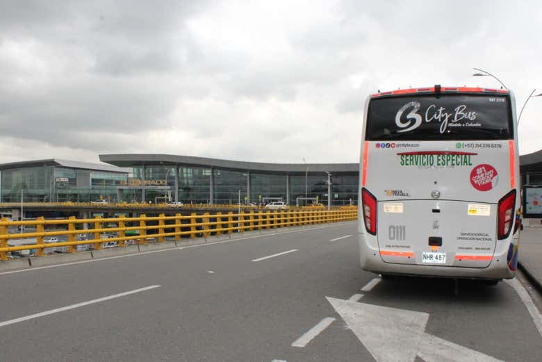 Início do tour junto ao Aeroporto El Dorado