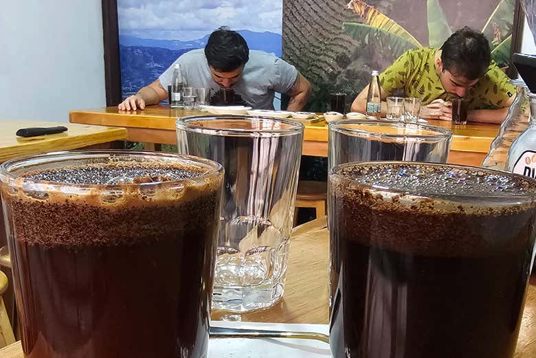 Durante la cata de café