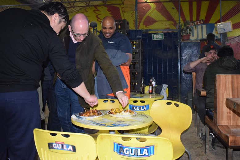 Dégustez une picada sur le terrain de tejo