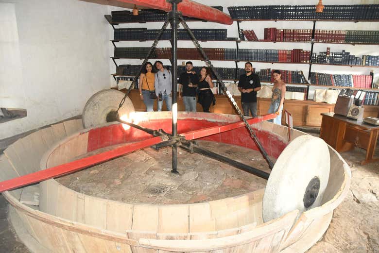 Antigua trilla de mulas
