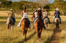 Paseo privado a caballo por los cerros de Guadalupe y Monserrate