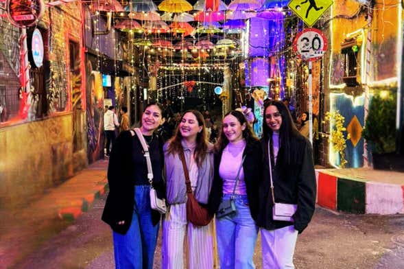 Pub Crawl ¡Tour de fiesta por La Candelaria!
