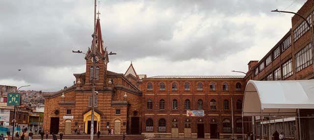 Tour por el Santuario del Divino Niño y la plaza 20 de Julio