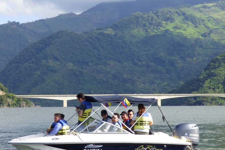 Une balade en bateau sur le lac