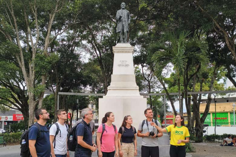 Comenzaremos el recorrido desde el Parque Centenario