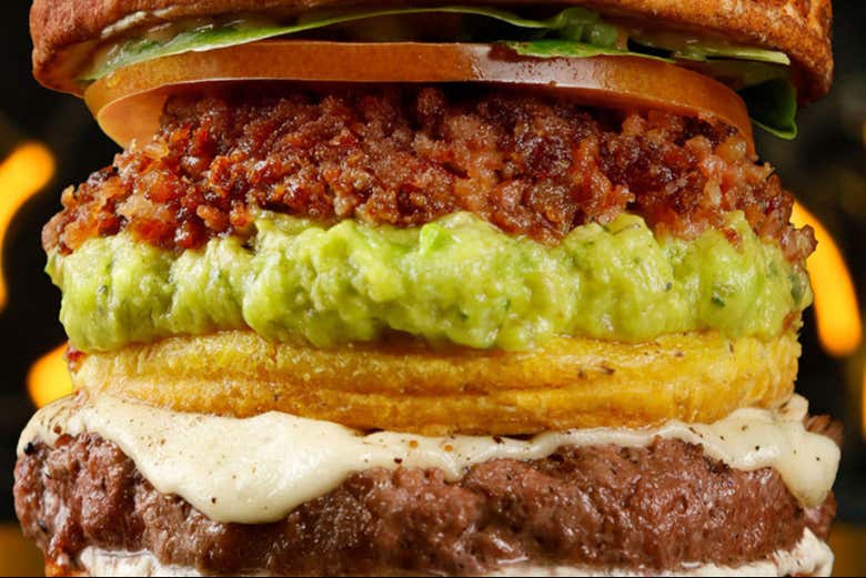 Hamburguesa santandereana típica