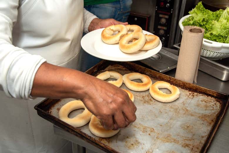 Pandebonos recién horneados