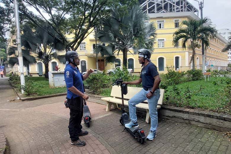 Visitaremos com os patinetes o Parque El Peñon