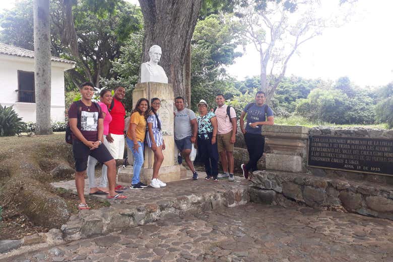 Disfrutando de la visita por El Paraíso