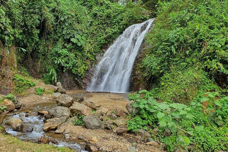 Senderismo por la cascada Manto de la Virgen