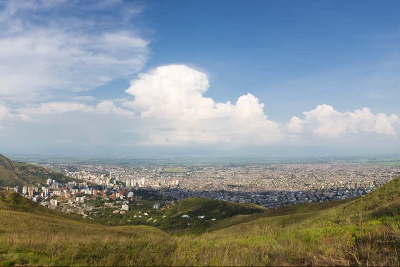 Vista de Cali desde el cerro Los Cristales