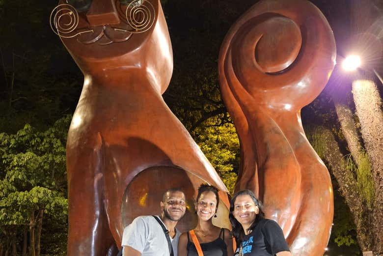 Pasaremos por el monumento Gato del Río