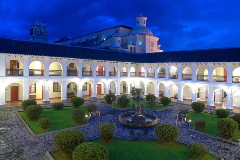 Claustro de um dos edifícios coloniales de Popayán