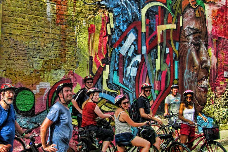 Admirando a arte urbana