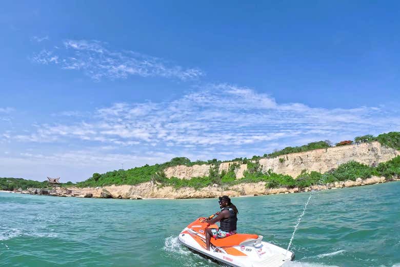 Admirando la bella costa de Cartagena
