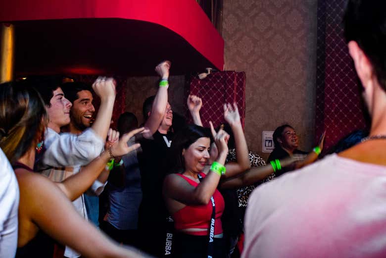 Bailando en la pista